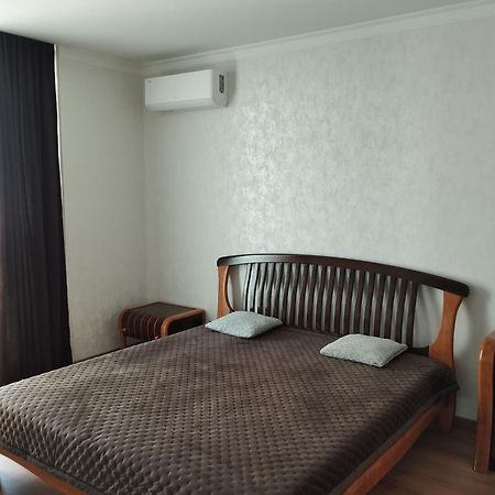 Vip Квартира Жк Київ Скай Рівненська, 4 Lutsʼk Esterno foto